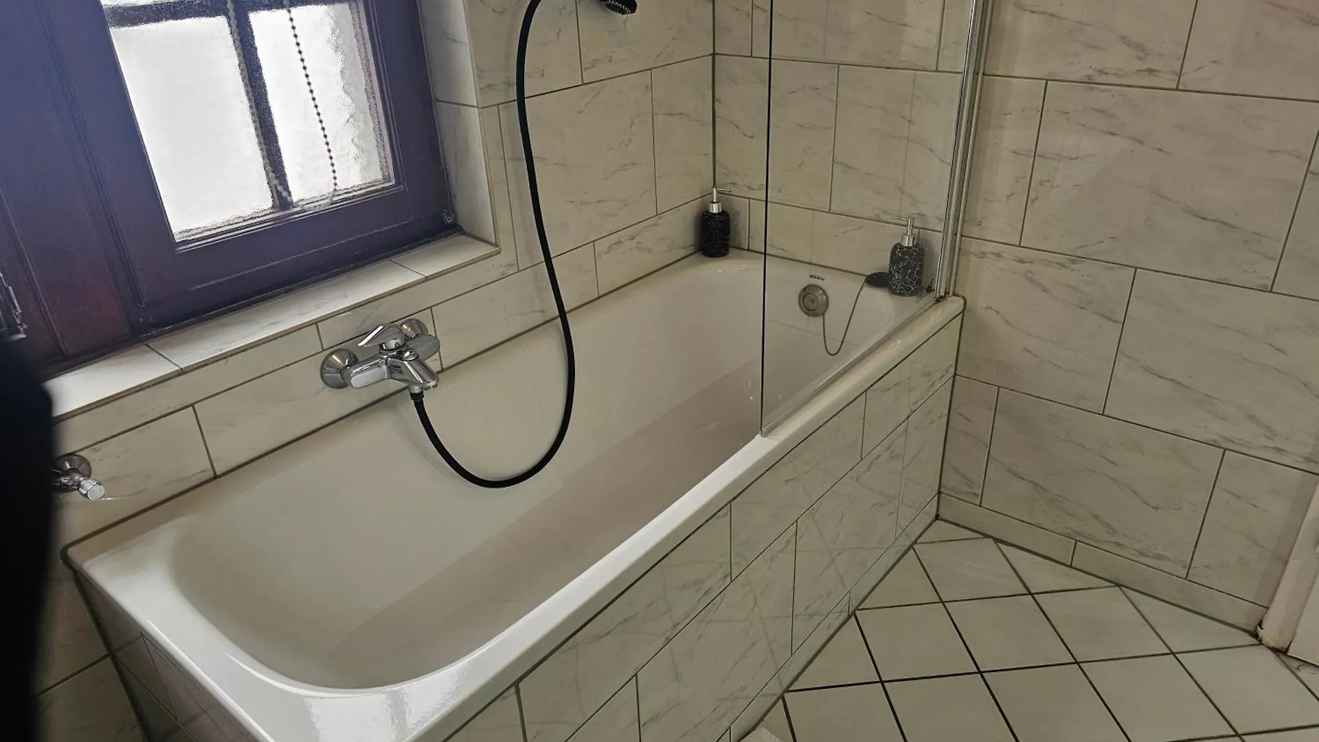 Haus Enteresan Aparthotel Köln 2*,