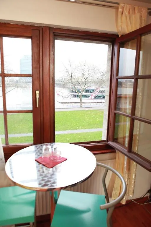 Haus Enteresan Aparthotel Köln